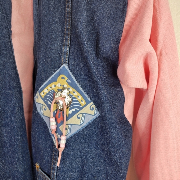 OOAK Pink denim jacket upcycled retro sweater - Picture 6 of 8
